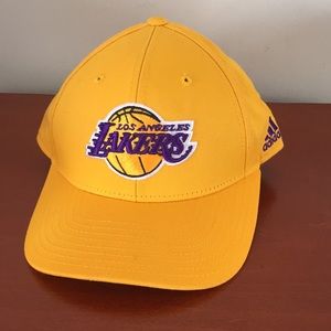 Lakers velcro cap